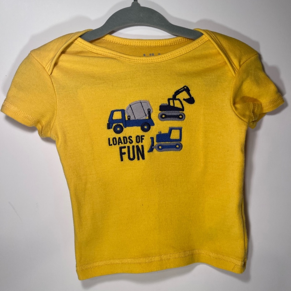 Child of mine made by Carter’s yellow baby boy tee’s for 0-3M